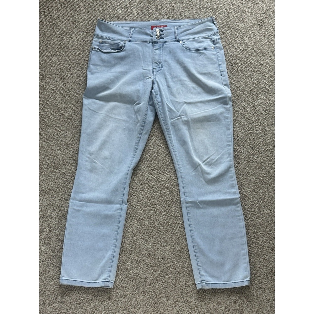 Guess Los Angeles Stretch Jeans Women's Size 30(Actual 30x26) Hipster Light Wash